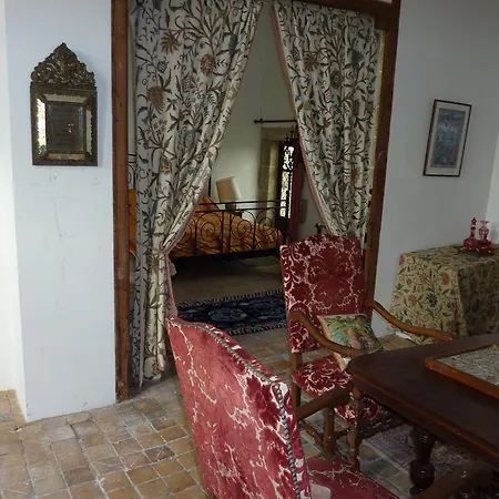 Konukevi Chateau De Vermette *