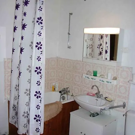 Chateau De Vermette Guest house *