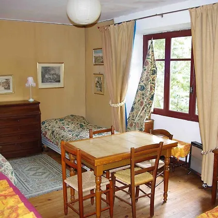 Chateau De Vermette * La Chapelle-Gaudin