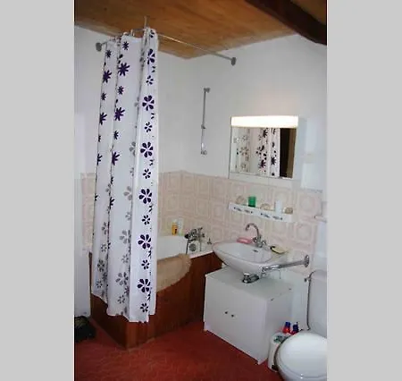 Konukevi Chateau De Vermette